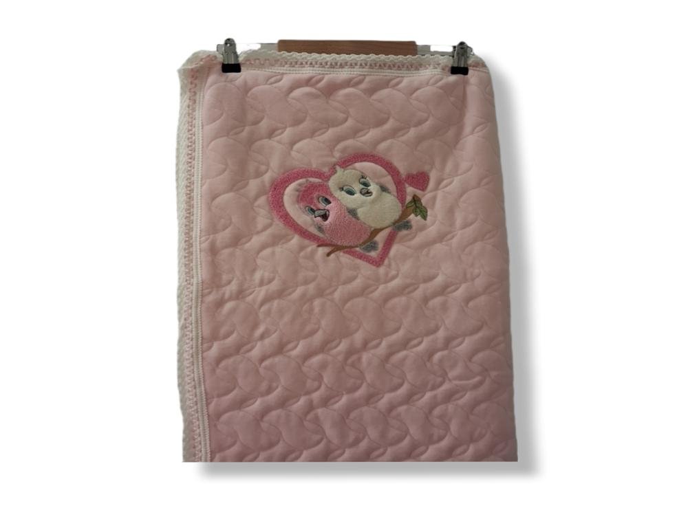 🩷 Βρεφική Κουβέρτα Αγάπης με Κεντημένα Πουλάκια