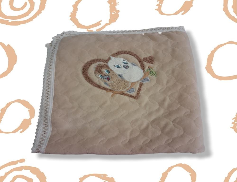 Απαλή Βρεφική Κουβερτούλα με Κεντημένα Ζωάκια και Καρδιά