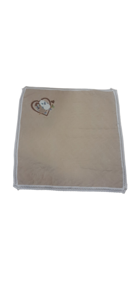 Απαλή Βρεφική Κουβερτούλα με Κεντημένα Ζωάκια και Καρδιά