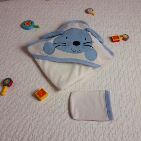 Alternative view of Βρεφική Πετσέτα Αγκαλιάς Λευκή με Γαλάζιο Ζωάκι – Απαλή & Χαριτωμένη