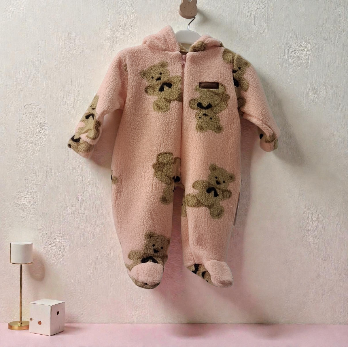 Σομόν Σάκος Εξόδου με Αρκουδάκια – Ζεστασιά & Γλυκιά Απαλότητα - Image 2