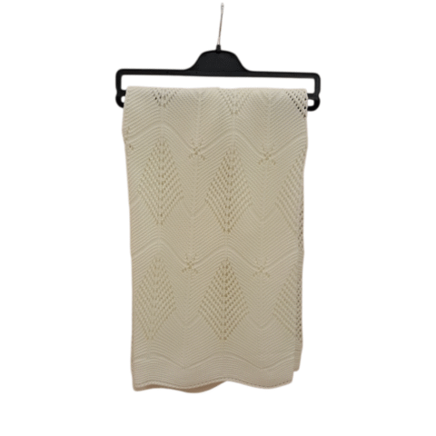 Πλεκτή Κουβερτούλα Μπεζ – Ζεστασιά & Κομψή Απλότητα